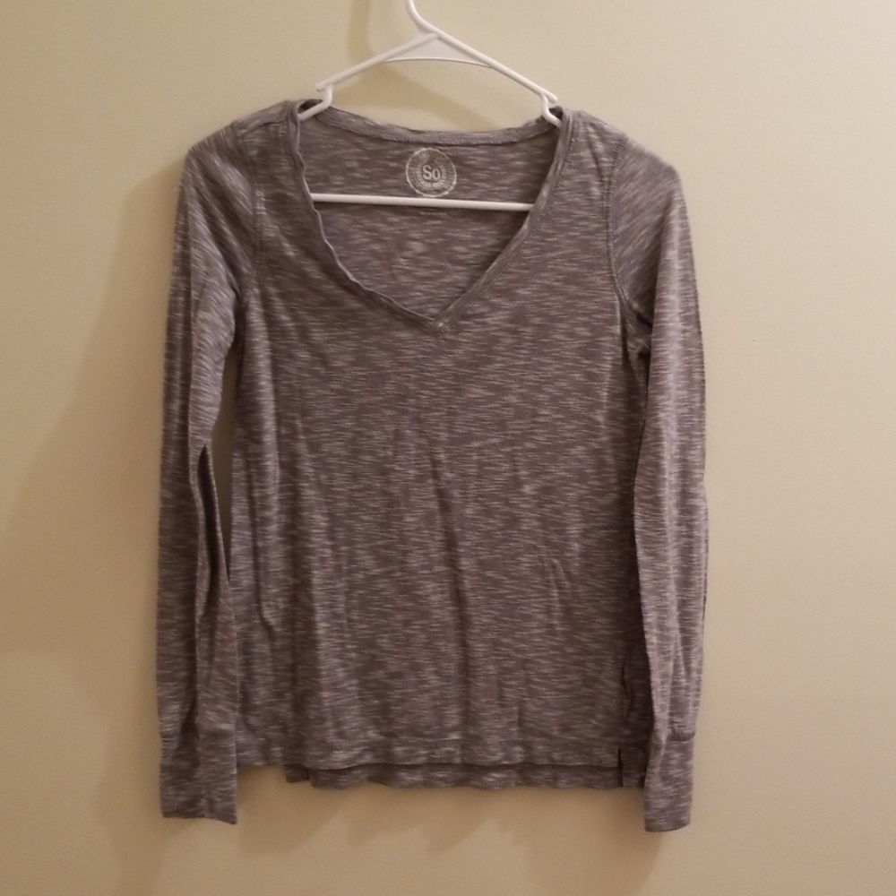So Long Sleeve Shirt Light Weight V Neck Small